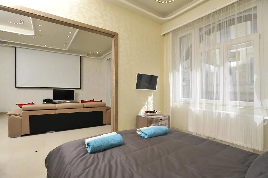 Apartamento Basilica Grand Luxury In The Historic Center Budapest